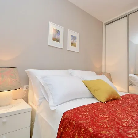 Apartment Spacious Premium Lipotica With Oldtown View - Have A Memorable Zadar