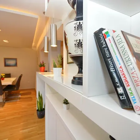 Spacious Premium Lipotica With Oldtown View - Have A Memorable Apartamento *